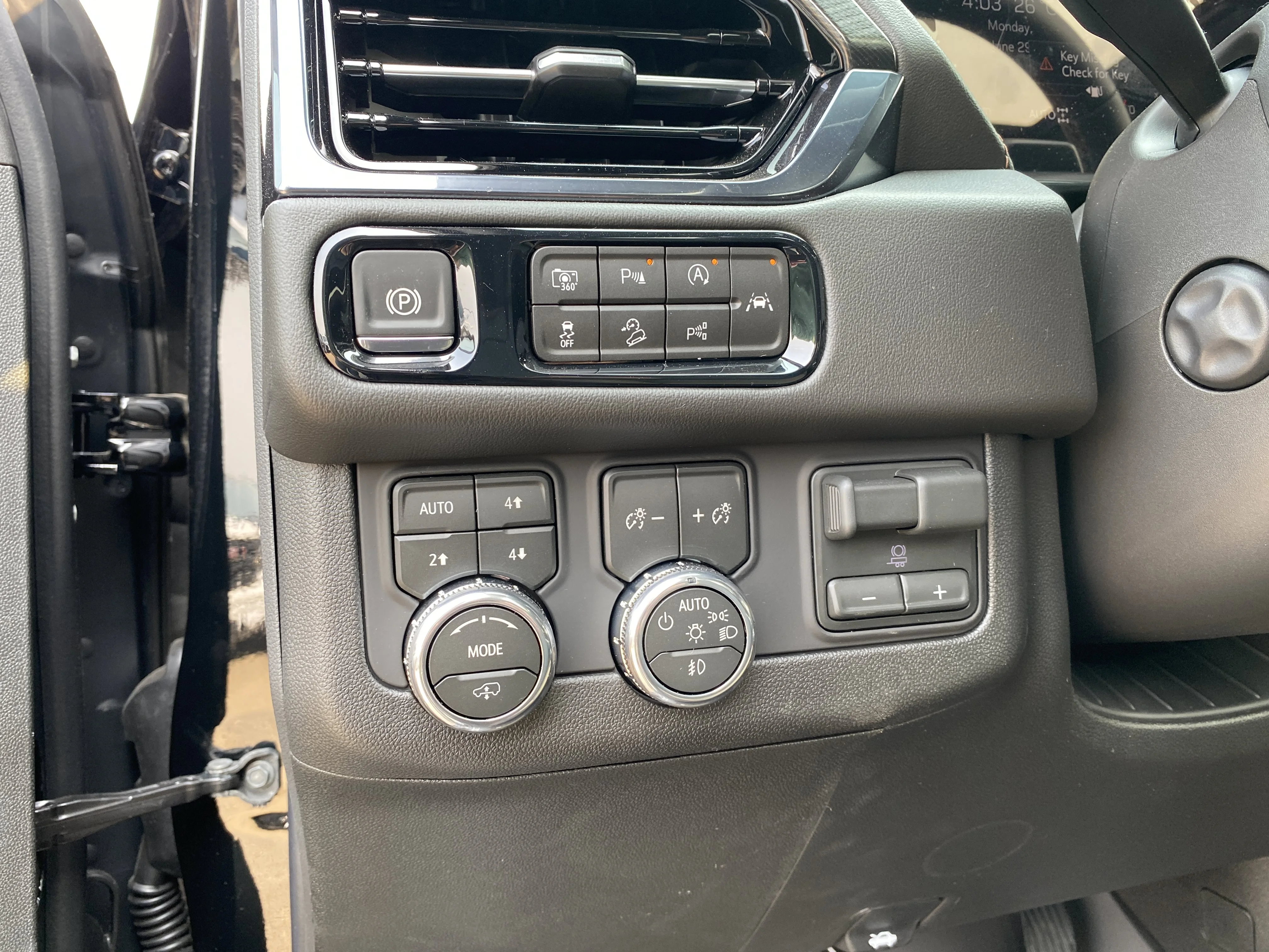 New 2026 ONYX BLACK GMC AT4 image 26