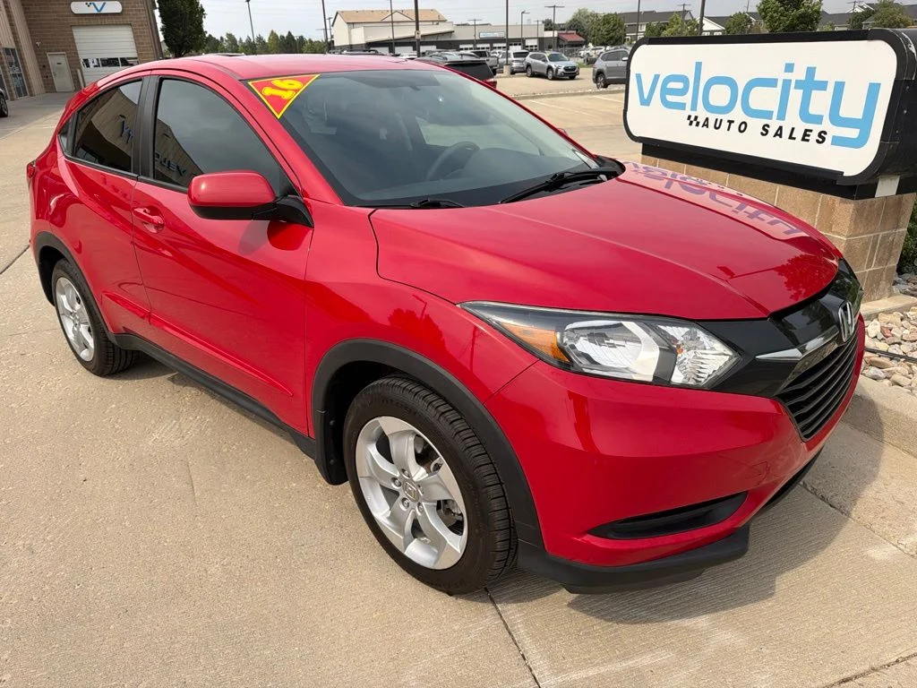 2016 Honda HR-V LX 2WD's photo