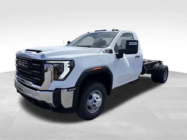 2026 GMC Sierra 3500HD Pro - Photo 6