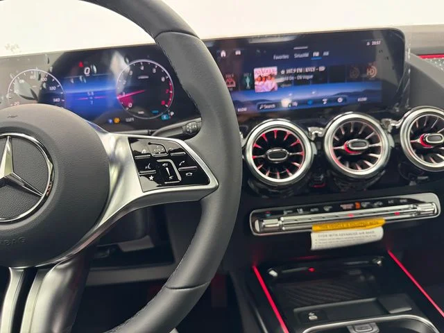 New 2026 MANUFAKTUR Patagonia Red Metallic Mercedes-Benz GLA 250 image 24