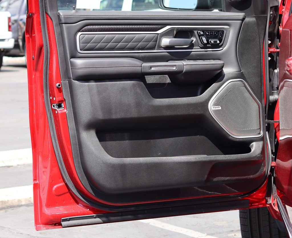 New 2026 Molten Red Pearl-Coat Exterior Paint RAM Tungsten image 12