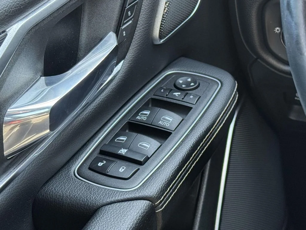Used 2023 Black Ram Laramie image 26