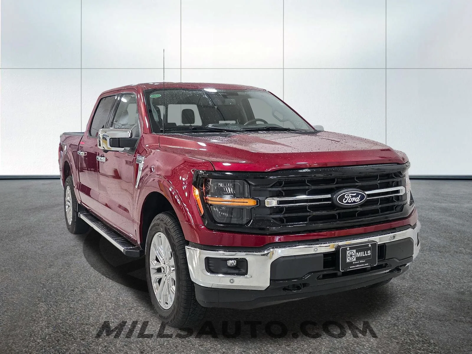 New 2026 Ruby Red Metallic Tinted Clearcoat Ford XLT image 11