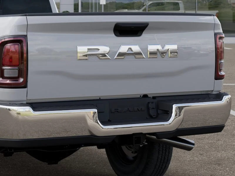 New 2026 Bright White Clear-Coat Exterior Paint RAM Tradesman image 15