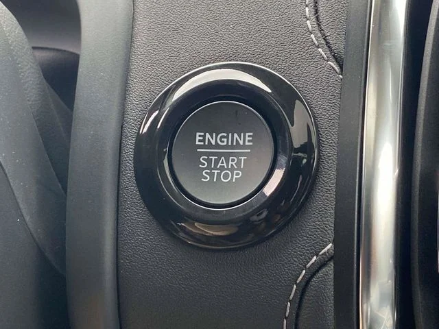 New 2026 Star White Metallic Tri-Coat Ford Platinum image 17