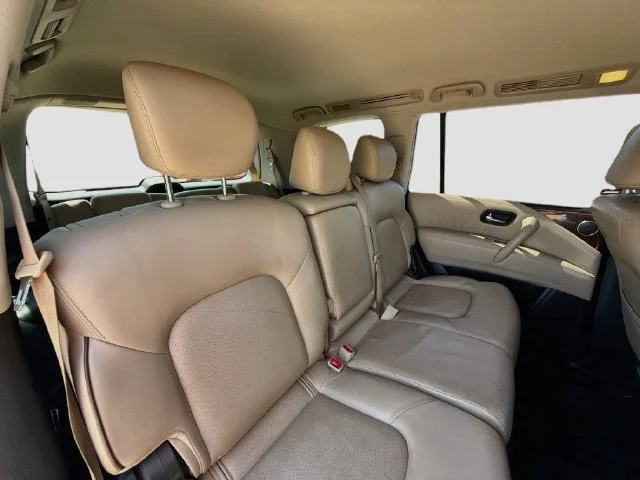 Used 2017 White Nissan SL image 31