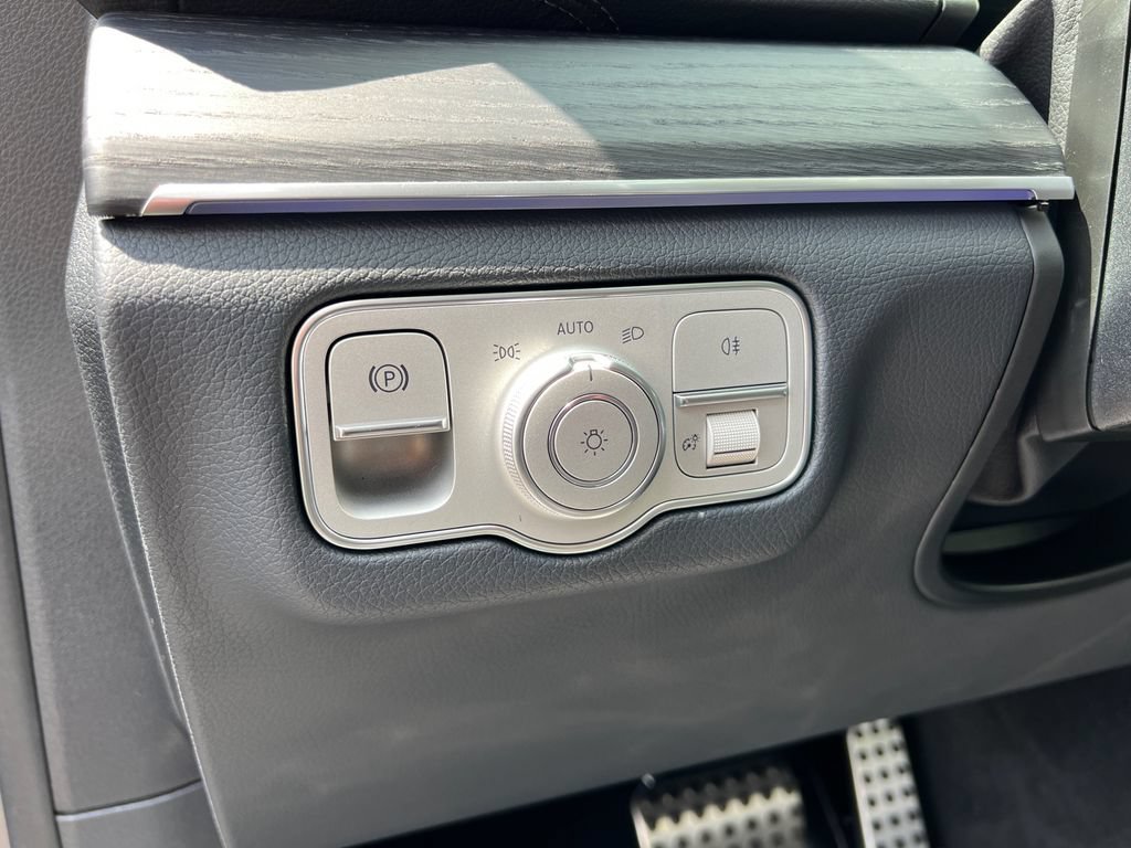 New 2026 Selenite Grey Metallic Mercedes-Benz GLS 450 image 53