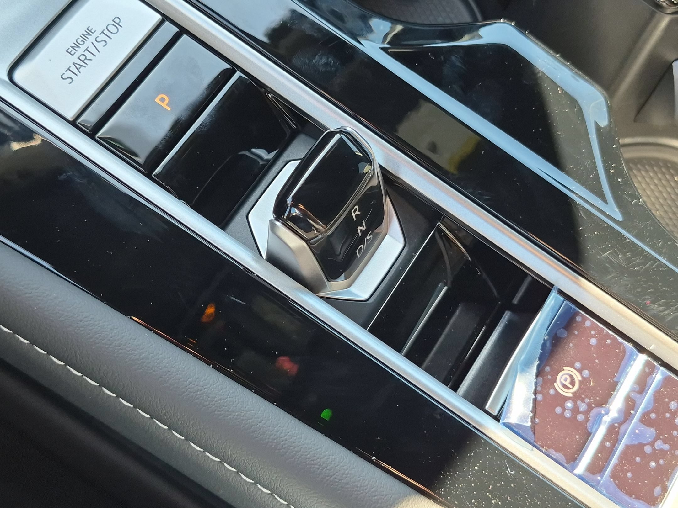 New 2026  Volkswagen 2.0T SE w/Technology image 13