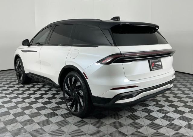 Used 2025 White Lincoln Reserve image 5