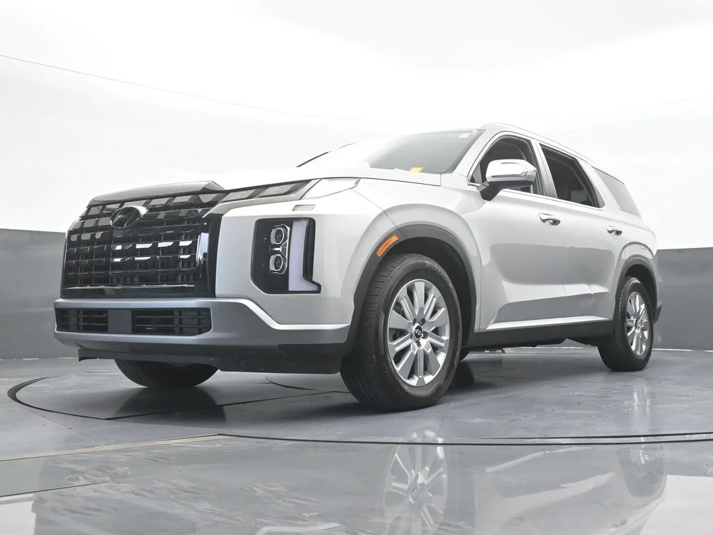 Used 2025 Typhoon Silver Hyundai SEL image 64