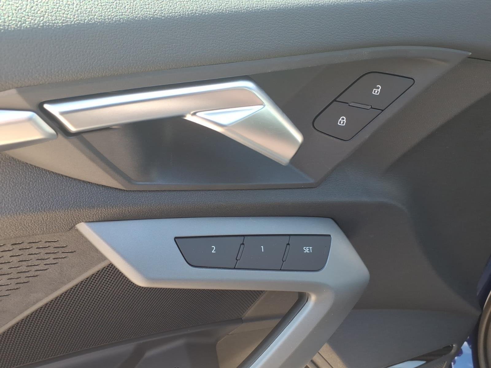 New 2026 Navarra Blue Metallic Audi PREM image 25