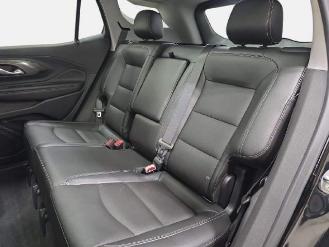 Used 2022 Black GMC SLT image 13