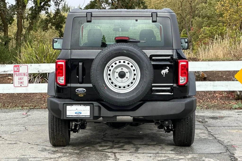 New 2025 Shadow Black Ford Base image 5