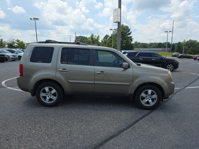 Used 2011 Gold Honda EX-L image 2