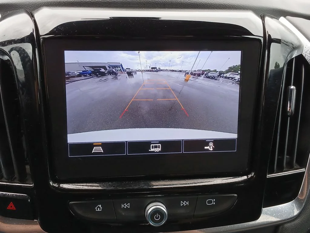 Used 2023 White Chevrolet LT image 15