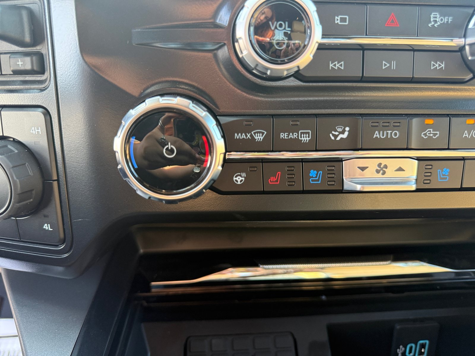 2026 Ford F-350 Super Duty Lariat - Photo 19