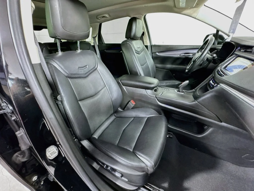 Used 2019 Black Cadillac Premium Luxury image 36