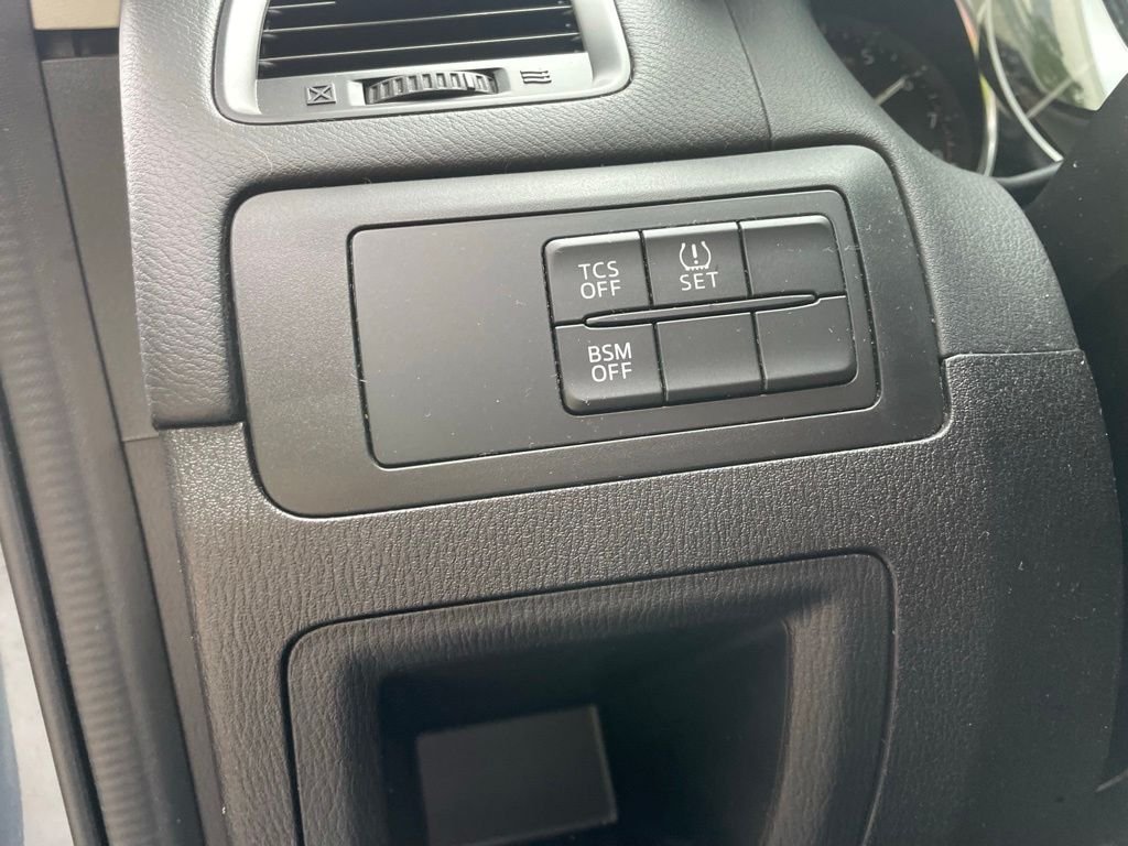 Used 2015 Blue Reflex Mica Mazda Touring image 9