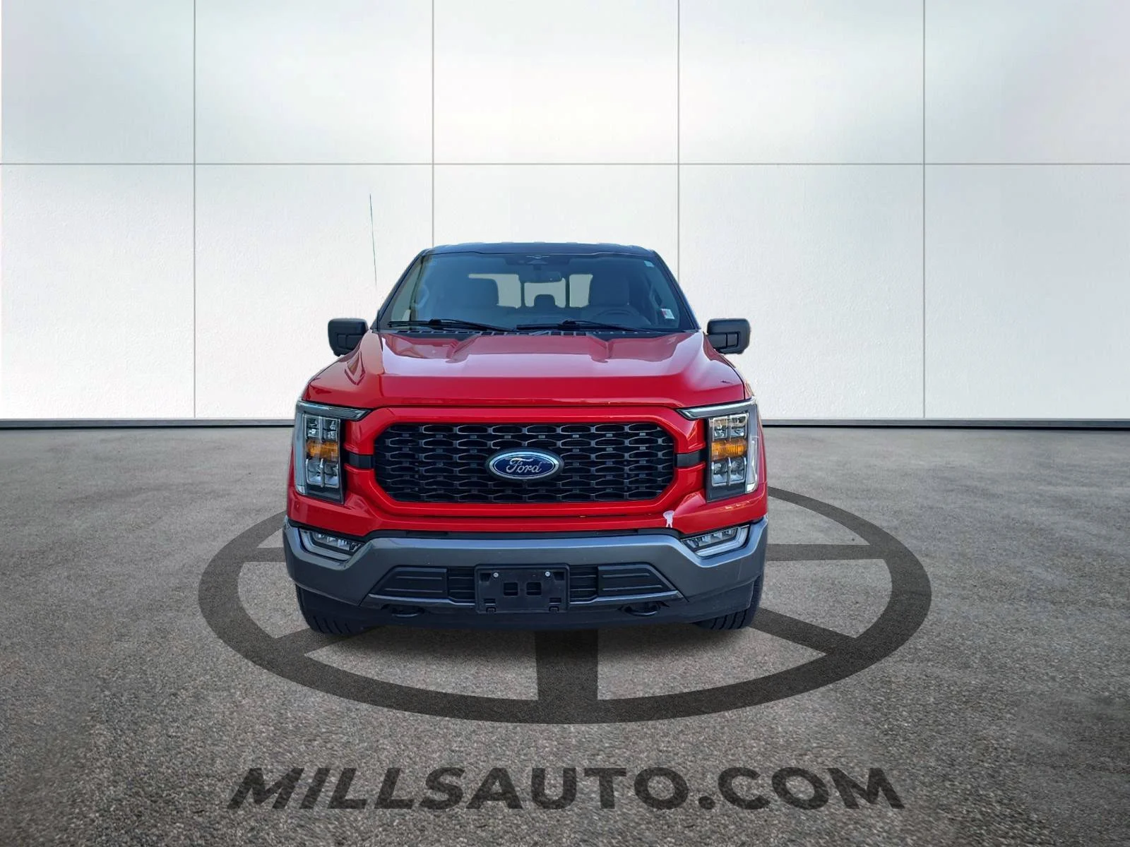 Used 2023 Red Ford XLT image 2