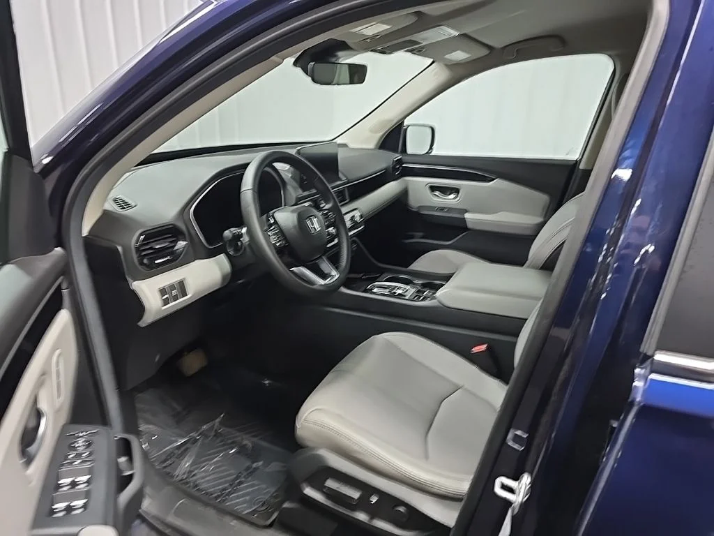 Used 2025 Blue Honda EX-L image 29