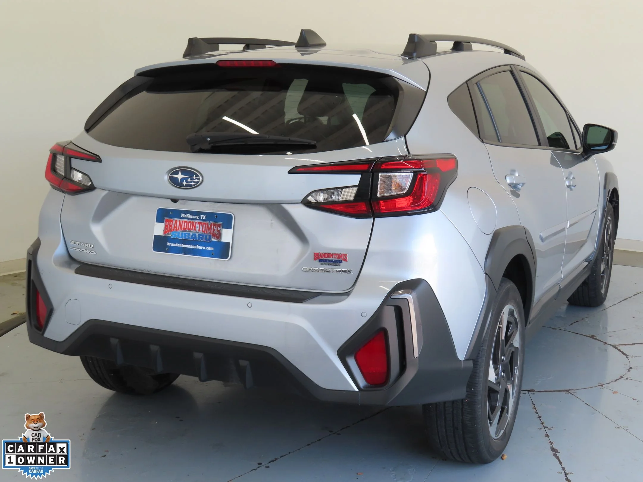 Used 2025 Silver Subaru Limited image 3