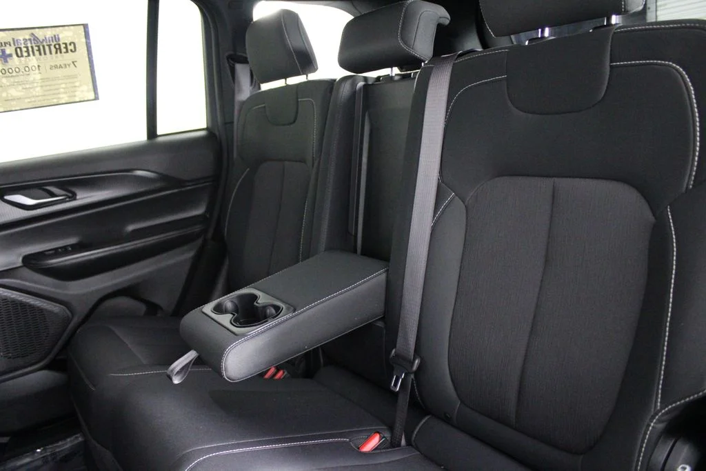 Used 2025 Silver Jeep Laredo X image 19