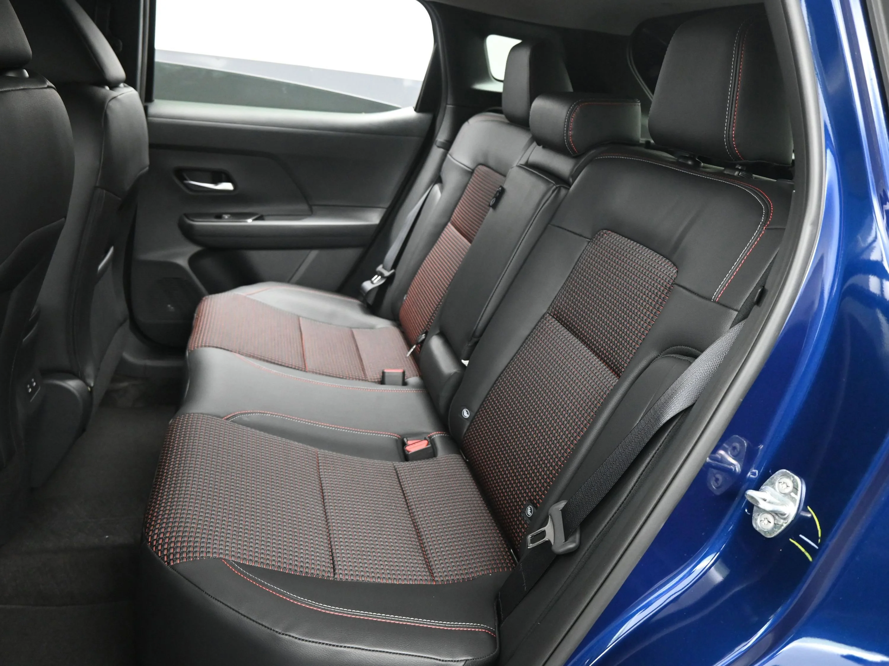 New 2026 Deep Blue Pearl Nissan SR image 11
