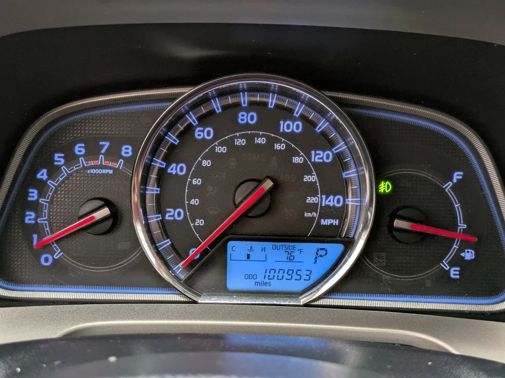 Used 2013 Gray Toyota Limited image 27