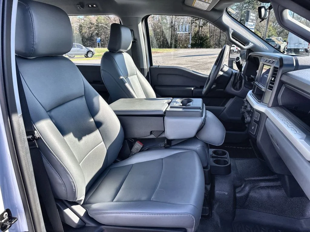 Used 2024 White Ford XL image 23