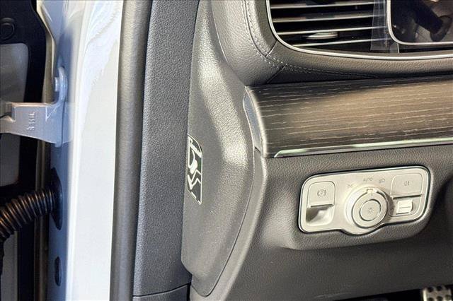 New 2026 MANUFAKTUR Alpine Grey Mercedes-Benz GLS 450 image 40