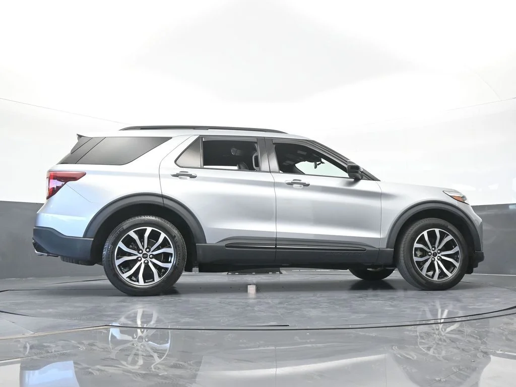 2023 Ford Explorer ST - Photo 68