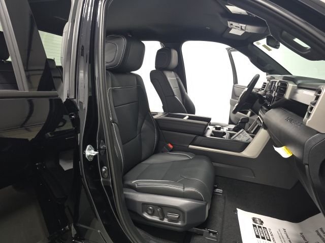 New 2026 Midnight Black Metallic Toyota  SR5 image 20
