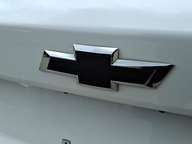 Used 2025 White Chevrolet 2RS image 42
