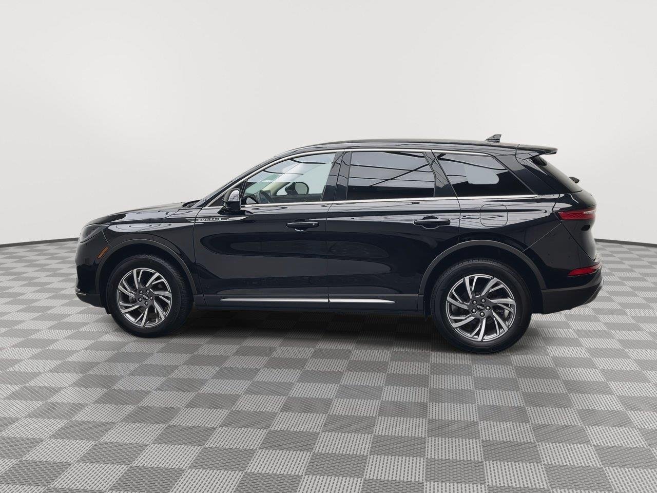 Used 2023 Infinite Black Metallic Clearcoat Lincoln Standard image 36