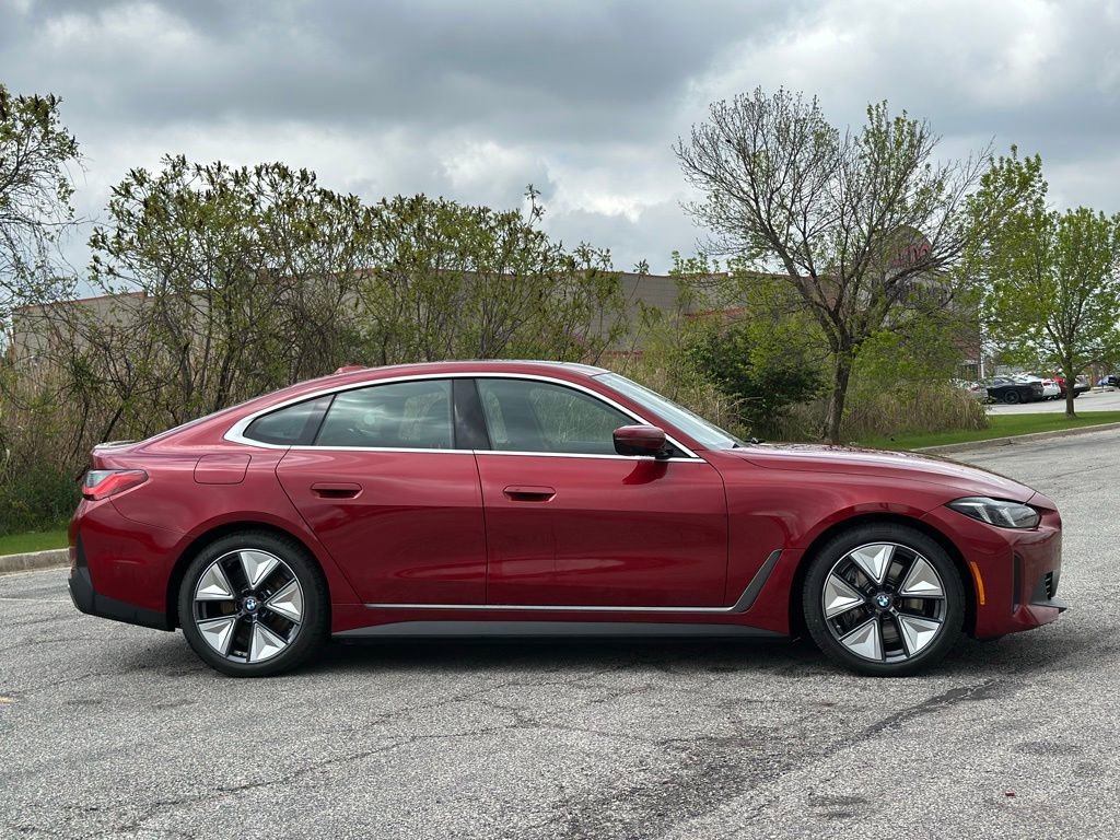 2025 BMW i4 40 - Photo 8