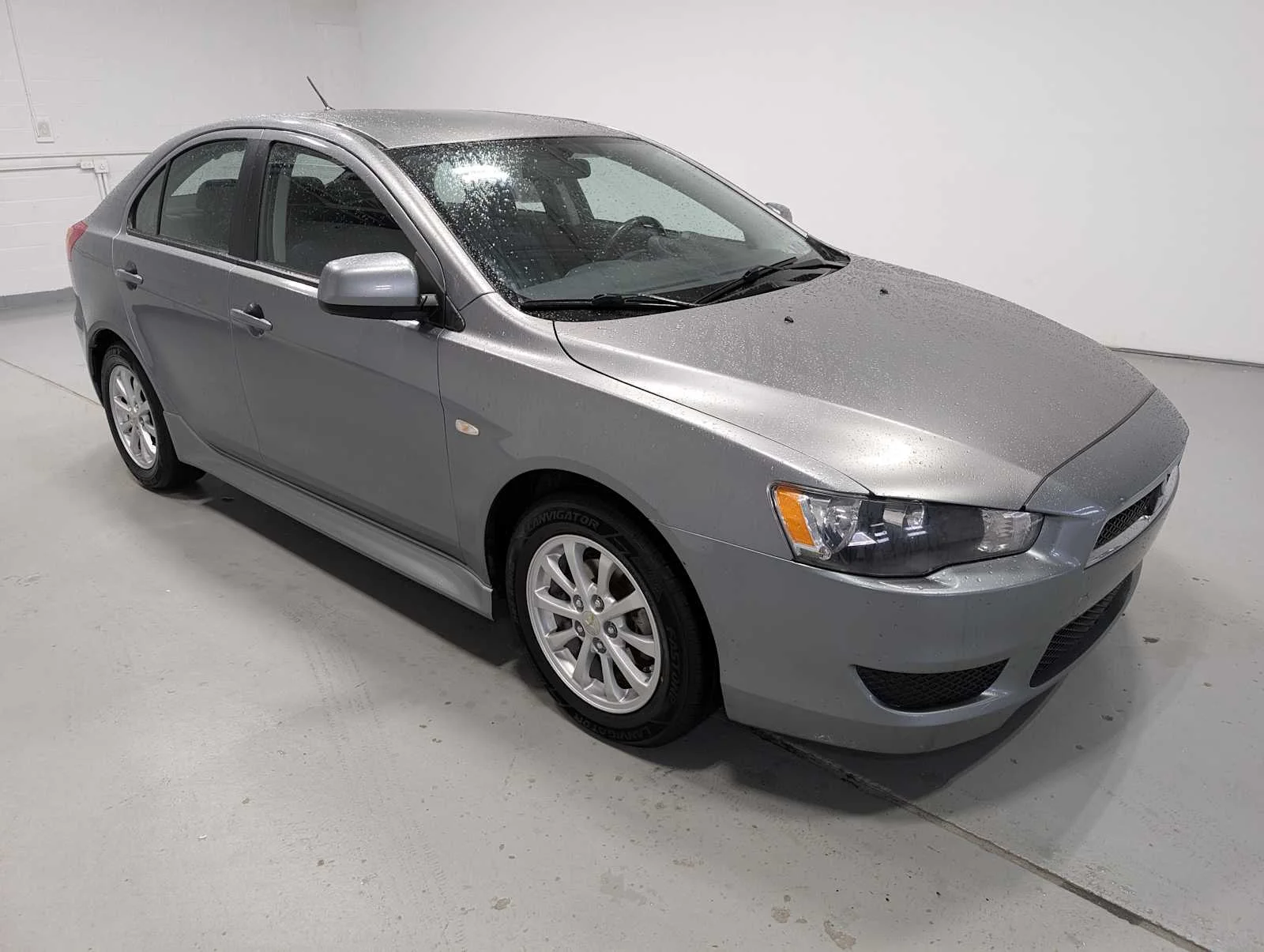 Used 2014 Mercury Gray Pearl Mitsubishi ES image 6