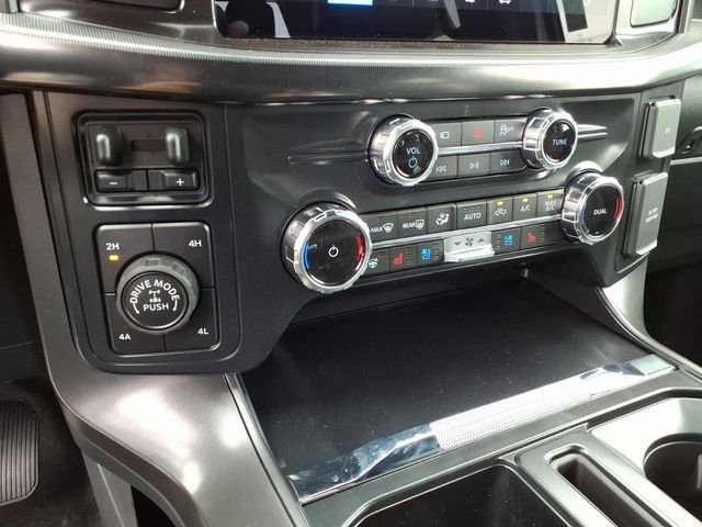New 2026 Star White Metallic Tri-Coat Ford Lariat® image 13