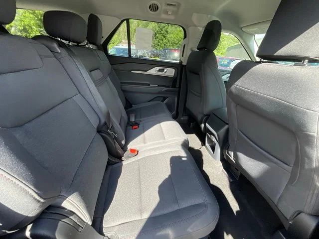 New 2026 Space White Metallic Ford Active image 23