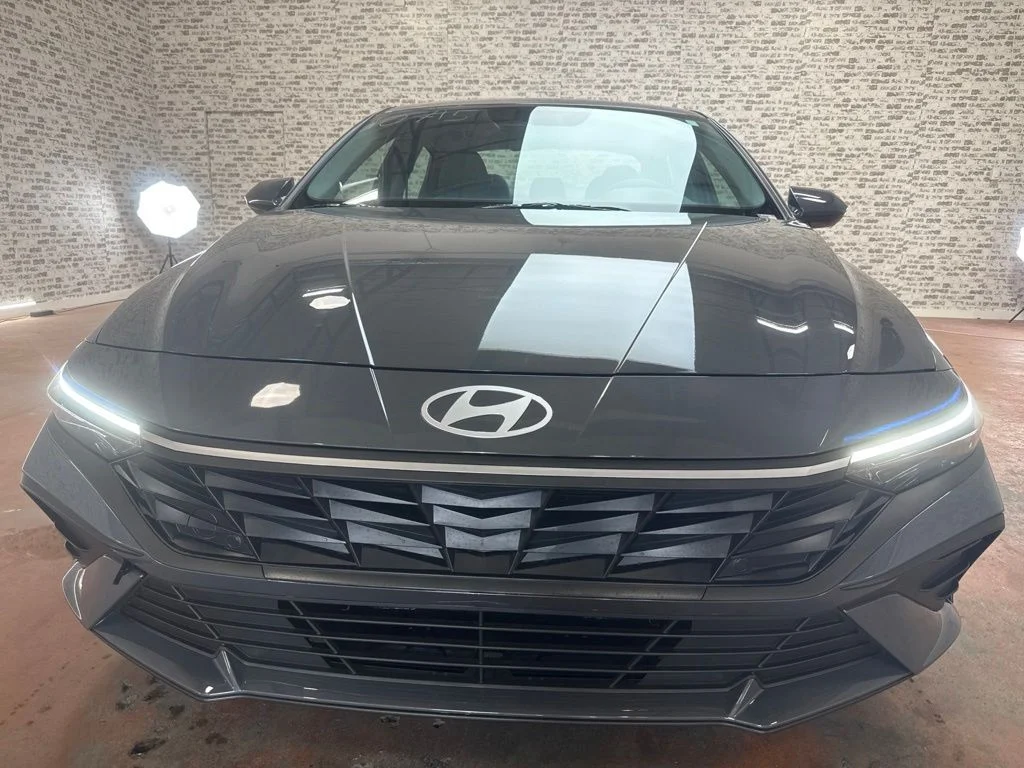 New 2026 Ecotronic Gray Hyundai SE image 2