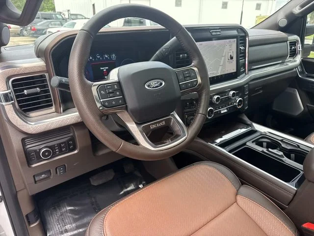 Used 2025 Bronze Ford King Ranch image 41