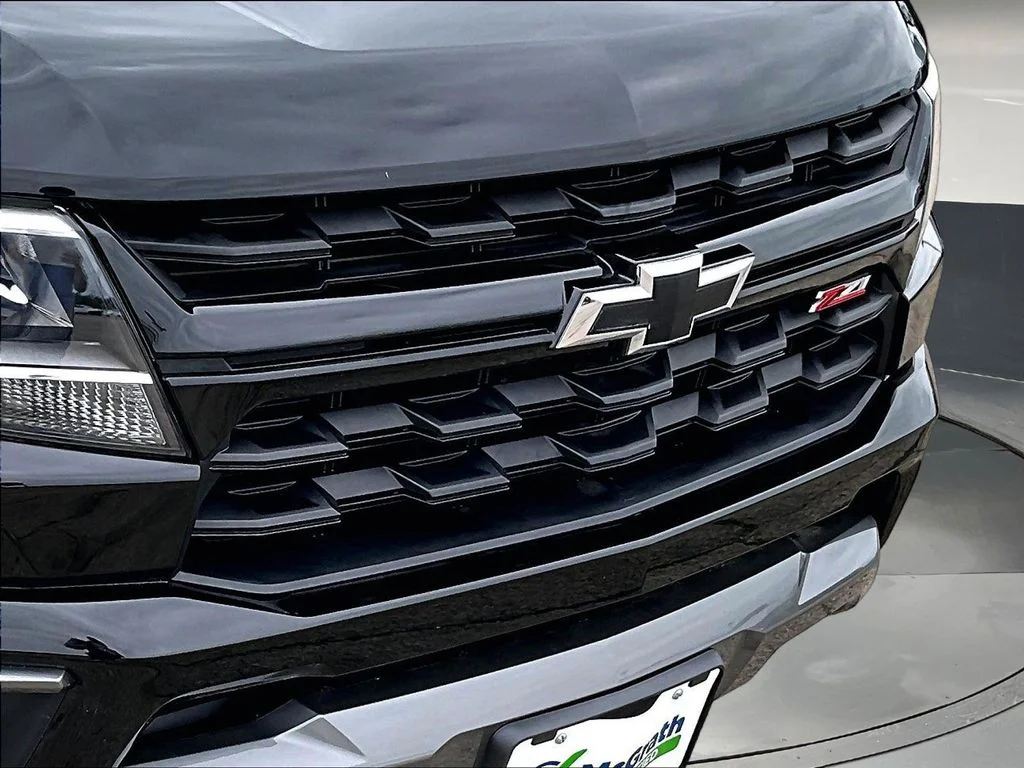 Certified Used 2021 Black Chevrolet Z71 image 33