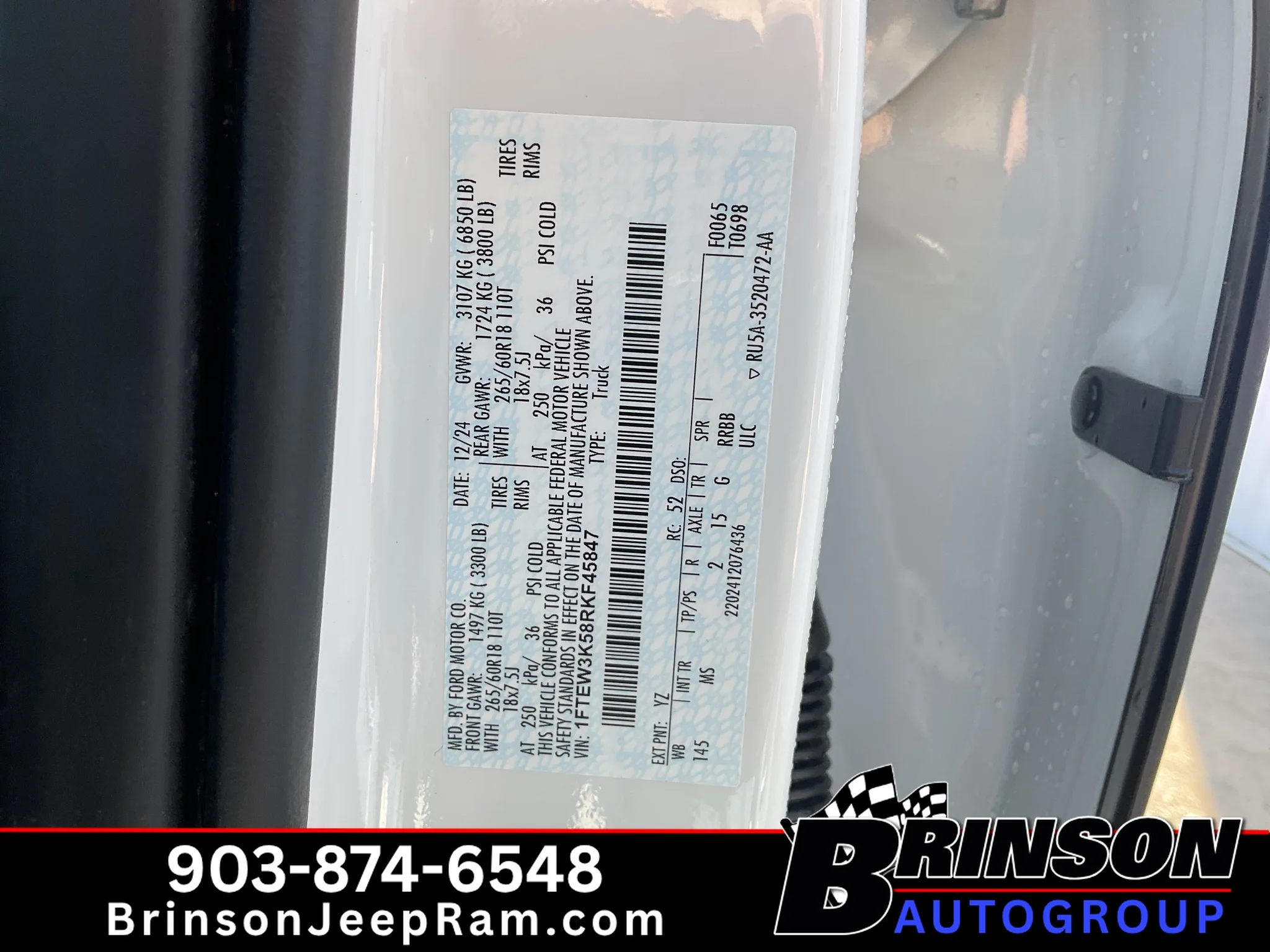 Used 2024 Oxford White Ford XLT image 30