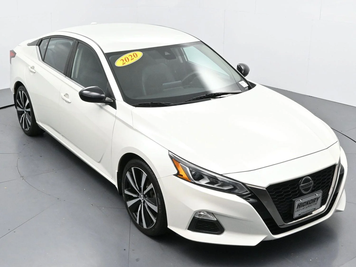 Used 2020 Pearl White Tricoat Nissan 2.5 SR image 35