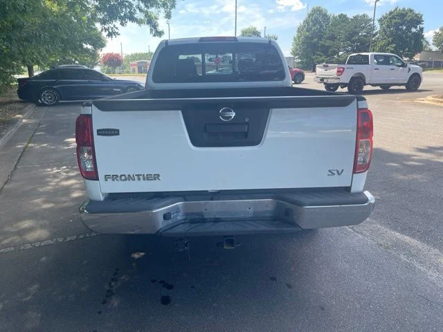 Used 2017 White Nissan SV image 5