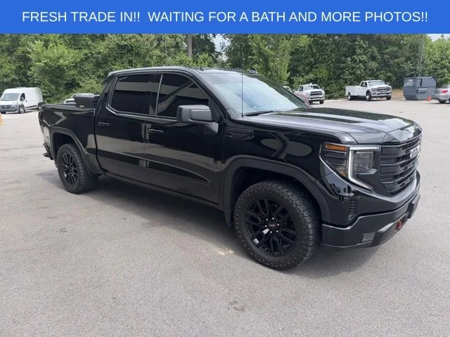 Used 2022 Black GMC Elevation image 8