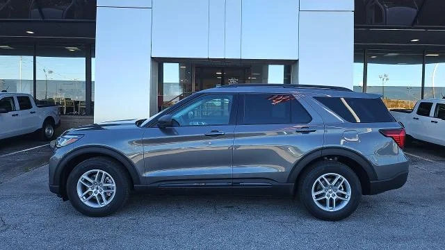 New 2026 Carbonized Gray Metallic Ford Active RWD image 18