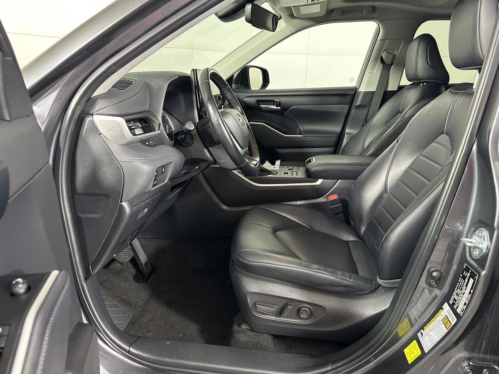Used 2023 Magnetic Gray Metallic Toyota XLE image 15
