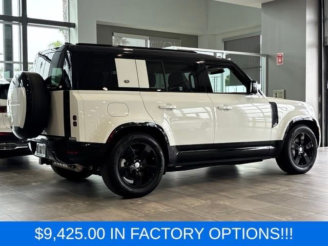 Used 2024 White Land Rover X-Dynamic SE image 4
