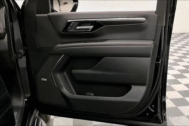 Used 2025 Black Chevrolet RST image 20