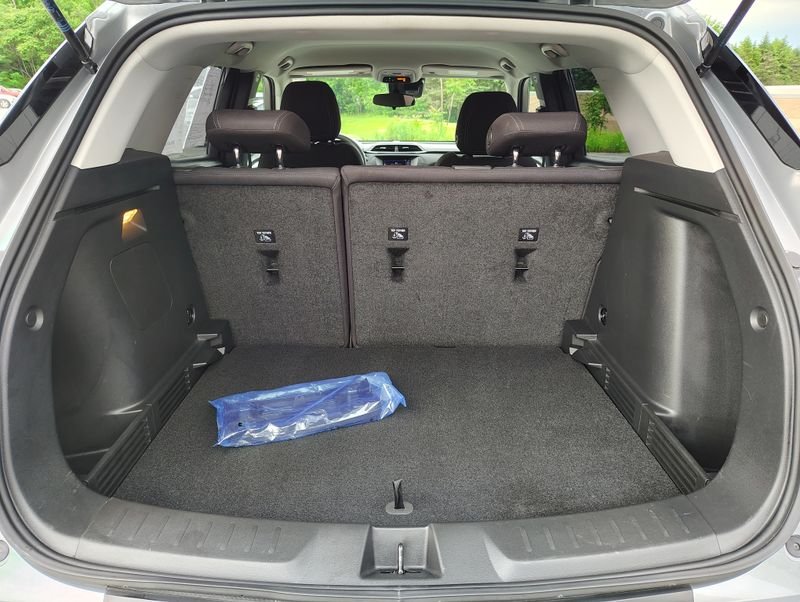 Used 2023 Gray Chevrolet LT image 17